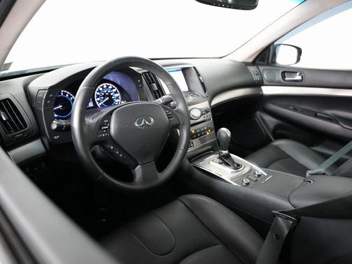 2013 INFINITI G37x Base