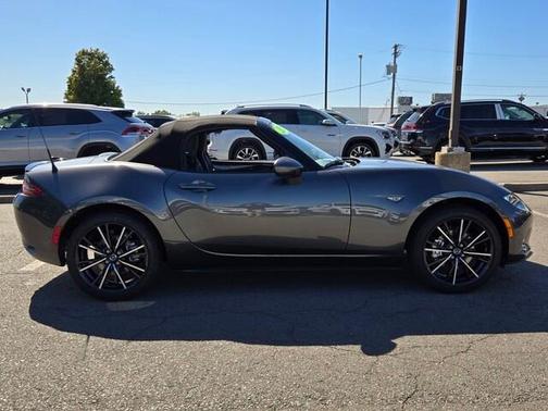 2025 Mazda MX-5 Miata Grand Touring