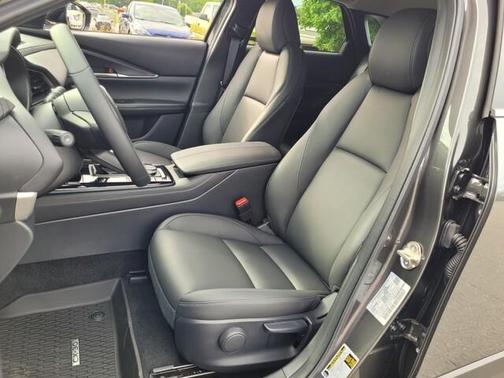 2025 Mazda CX-30 Select