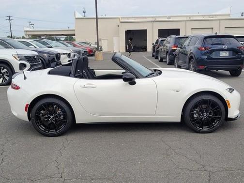 2025 Mazda MX-5 Miata Club