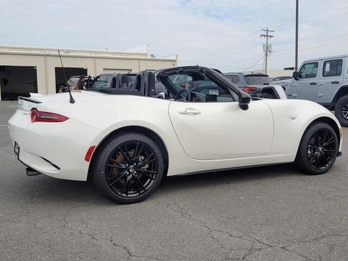 2025 Mazda MX-5 Miata Club