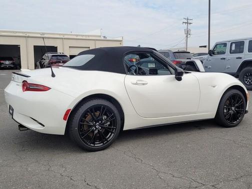 2025 Mazda MX-5 Miata Club