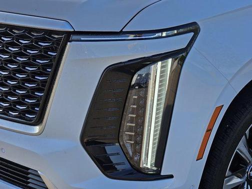 Vibrant White Tricoat 2026 Cadillac Escalade Luxury