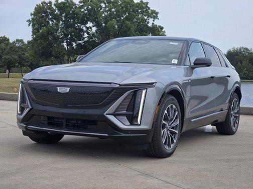 2025 Cadillac LYRIQ Sport