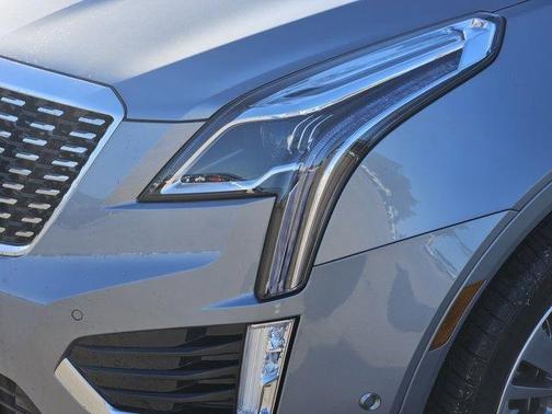 Argent Silver Metallic 2026 Cadillac XT5 Premium Luxury
