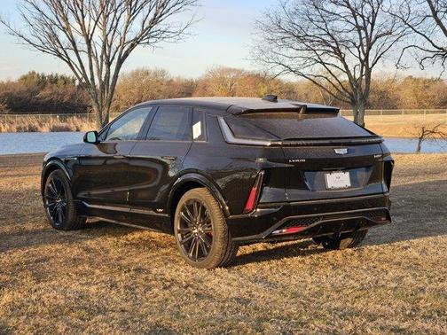 2026 Cadillac LYRIQ V Premium