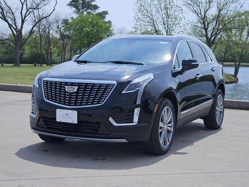 Stellar Black Metallic 2026 Cadillac XT5 Luxury