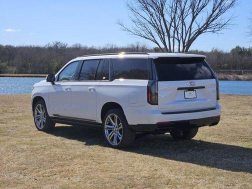 2026 Cadillac Escalade ESV Sport