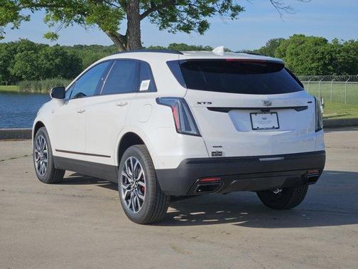 Crystal White Tricoat 2026 Cadillac XT5 Sport