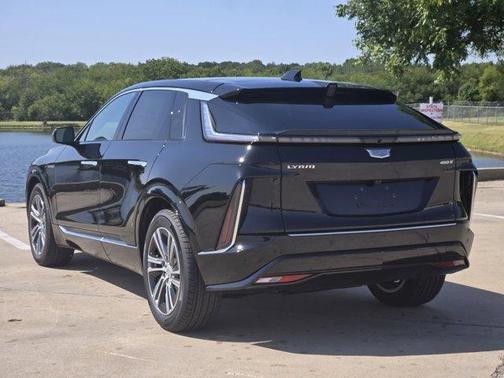 2025 Cadillac LYRIQ Luxury