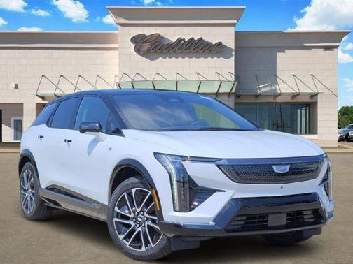 Vibrant White Tricoat 2026 Cadillac OPTIQ Sport