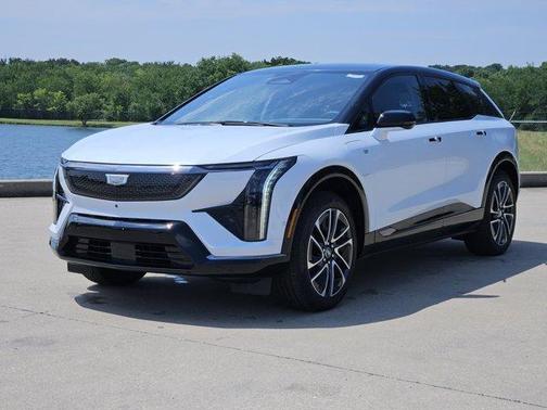 Vibrant White Tricoat 2026 Cadillac OPTIQ Sport
