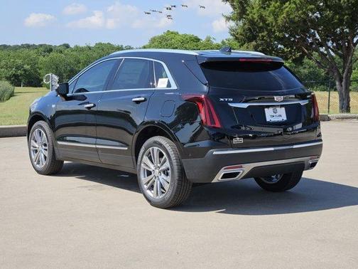 Stellar Black Metallic 2026 Cadillac XT5 Premium Luxury