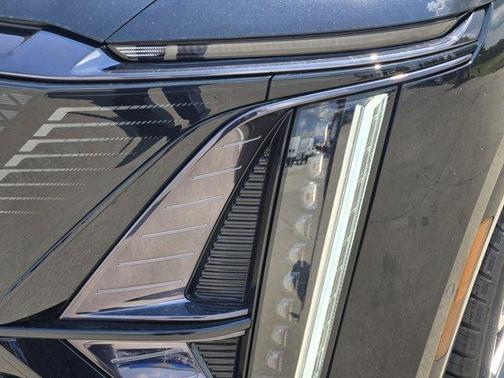 2025 Cadillac LYRIQ Sport