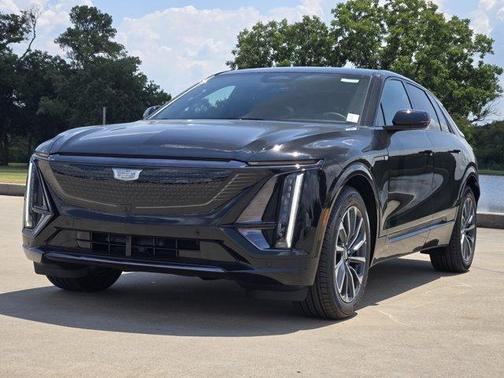 2025 Cadillac LYRIQ Sport