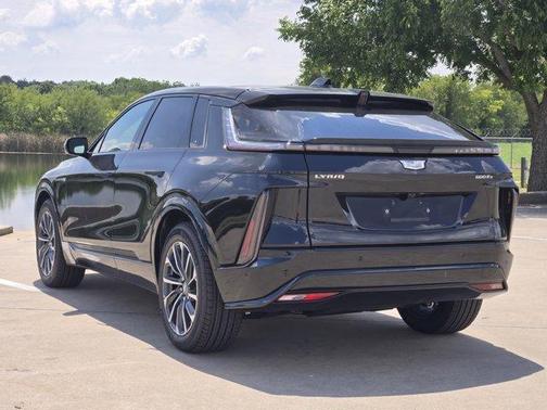 2025 Cadillac LYRIQ Sport
