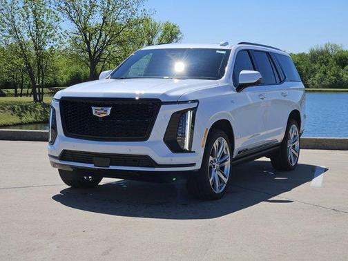 Vibrant White Tricoat 2026 Cadillac Escalade Sport