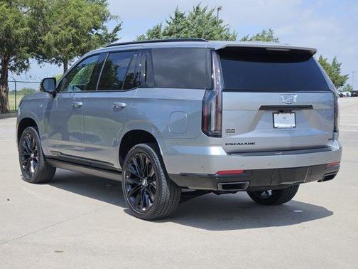Argent Silver Metallic 2026 Cadillac Escalade Sport Platinum