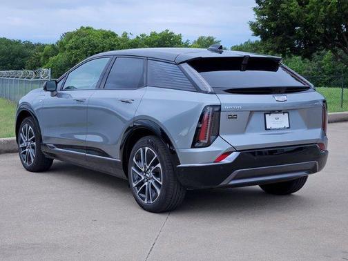 Argent Silver Metallic 2026 Cadillac OPTIQ Sport