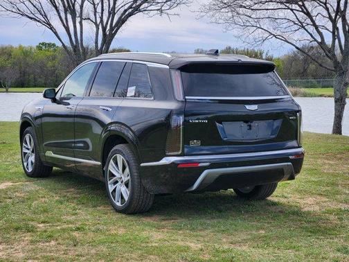 2026 Cadillac VISTIQ Luxury