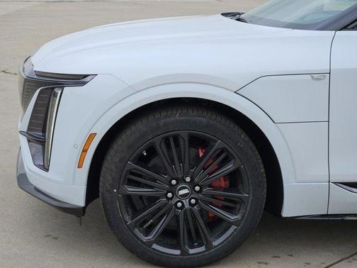 2026 Cadillac LYRIQ V Premium