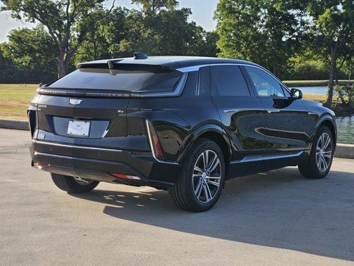 Stellar Black Metallic 2027 Cadillac LYRIQ Luxury