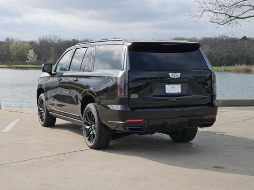 2026 Cadillac Escalade ESV Sport