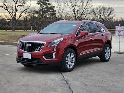 2026 Cadillac XT5 Luxury