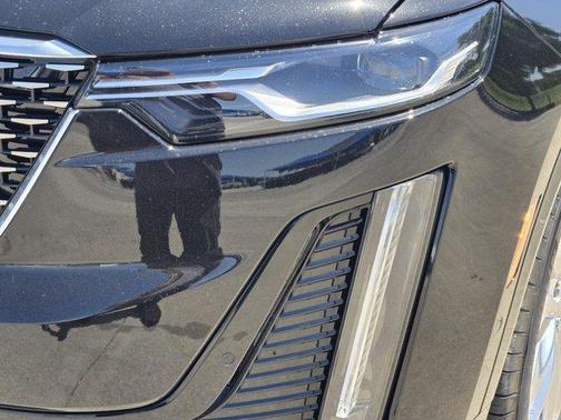 2025 Cadillac XT6 Premium Luxury FWD