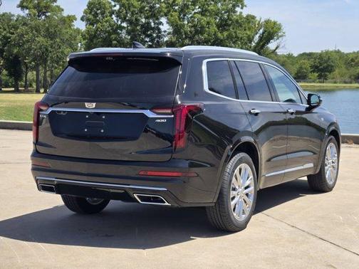 2025 Cadillac XT6 Premium Luxury FWD
