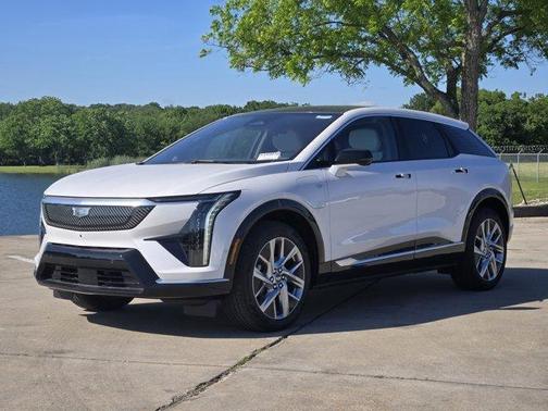 2025 Cadillac OPTIQ Luxury 1 AWD