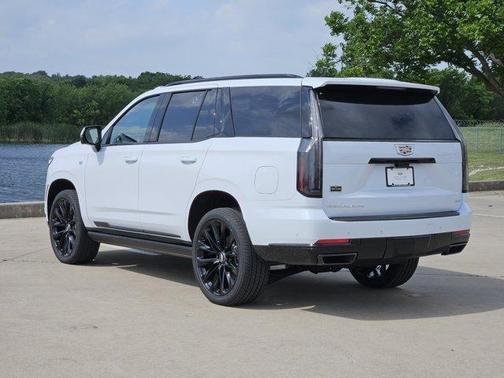 Vibrant White Tricoat 2026 Cadillac Escalade Sport Platinum