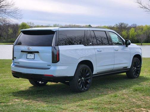 2026 Cadillac Escalade ESV Sport Platinum