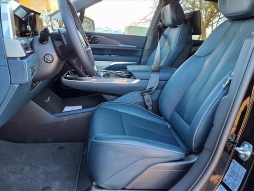 2025 Cadillac Escalade IQ Sport 2