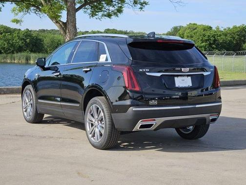Stellar Black Metallic 2026 Cadillac XT5 Premium Luxury