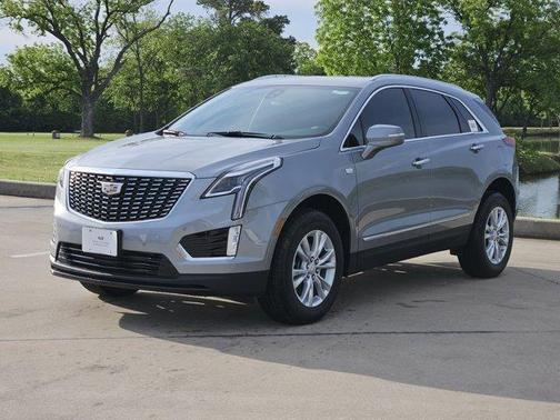 Argent Silver Metallic 2026 Cadillac XT5 Luxury