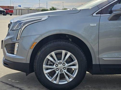 Argent Silver Metallic 2026 Cadillac XT5 Luxury