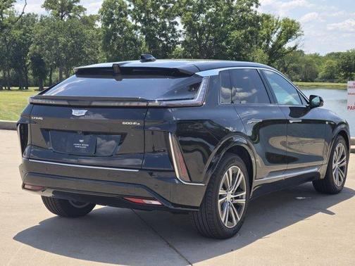 2025 Cadillac LYRIQ Luxury