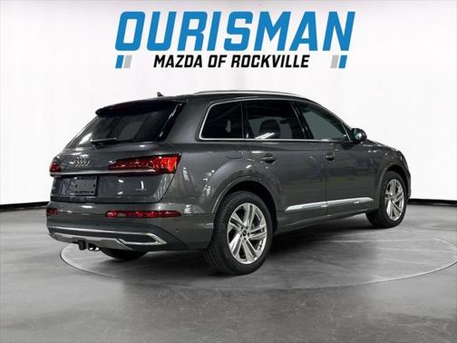 2023 Audi Q7 55 Premium Plus