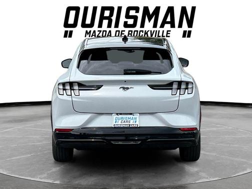 Space White Metallic 2023 Ford Mustang Mach-E Premium