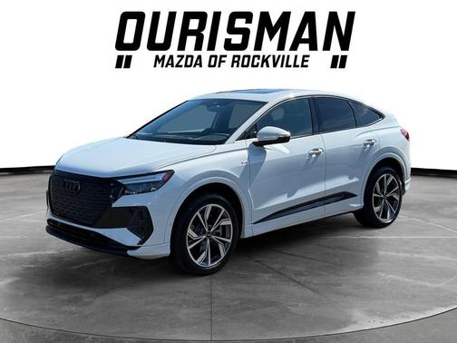 Glacier White Metallic 2023 Audi Q4 e-tron Premium Plus 50 quattro