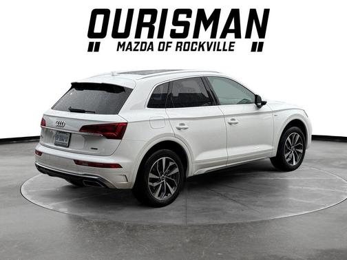 Ibis White 2023 Audi Q5 45 S line Premium