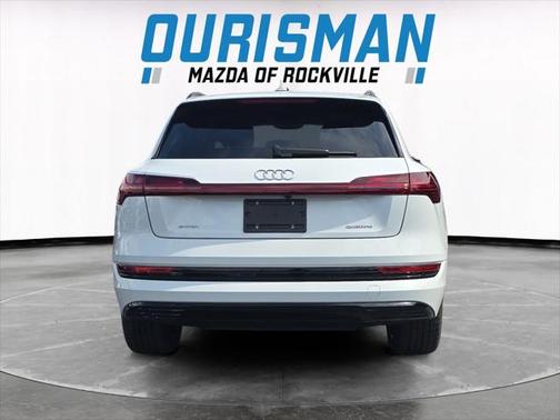 2021 Audi e-tron Premium