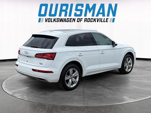 Ibis White 2018 Audi Q5 2.0T Tech Premium