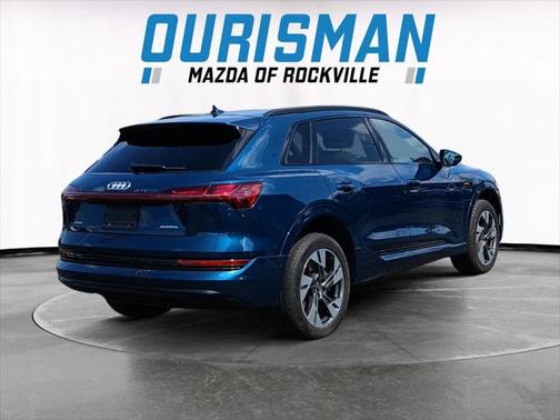 2021 Audi e-tron Premium