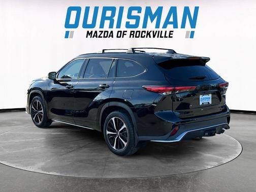 2022 Toyota Highlander XSE