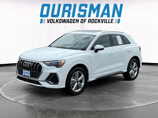 Ibis White 2022 Audi Q3 45 S line Premium