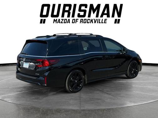 Crystal Black Pearl 2025 Honda Odyssey Sport-L