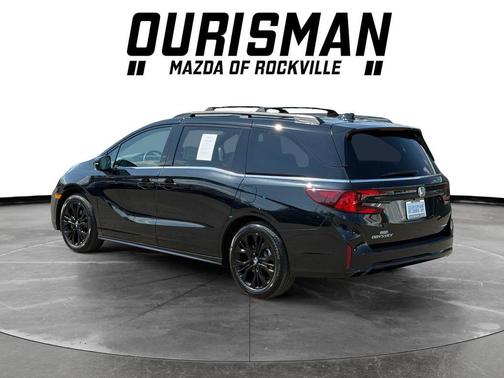 Crystal Black Pearl 2025 Honda Odyssey Sport-L