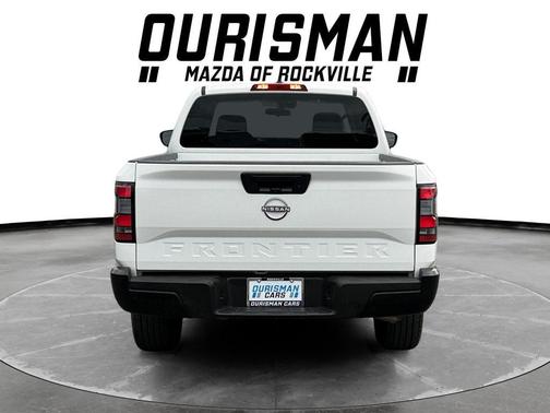 Glacier White 2022 Nissan Frontier S
